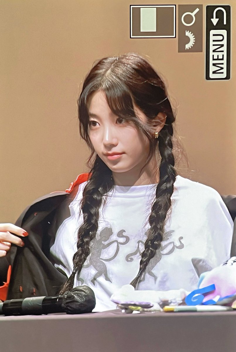 241005

😗
#르세라핌 #LESSERAFIM #카즈하 #KAZUHA #カズハ