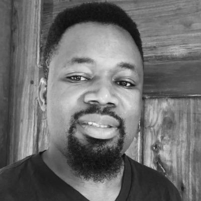 Nimepata taarifa kuwa mtumiaji wa mtandao huu kwa kwa handle ya <a href="/AnthonyKasota/">Chizima</a> , muda huu nyumba yake maeneo ya Area C mkoani Dodoma imezingirwa na polisi waliojitambulisha wametokea DarEsSalaam idara ya Cyber Crime.

Wanagonga mlango wake na amegoma kufungua.

Haya yanakuja