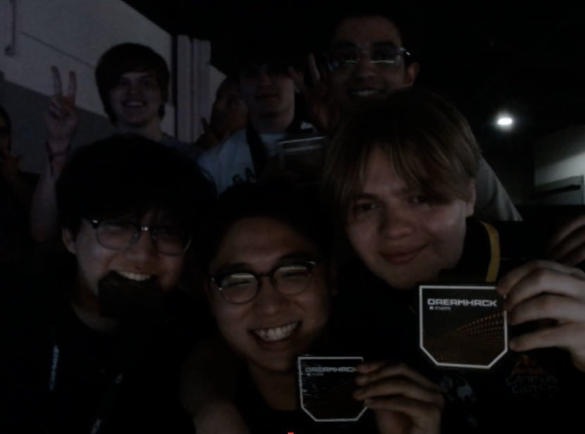 khansoul_'s tweet photo. won @DreamHack 3K BYOC LAN my teammates are insane

@JPARKJMC 
@pajkoval 
@sideberia 
@baze_gg https://t.co/h1T9Sj1B0l