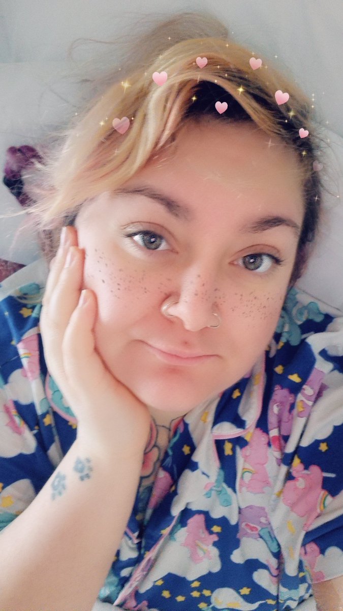 PurpleKitty_95's tweet photo. Another round of treatment done ~ half way through my hospital stay now officially https://t.co/5aywIKHRQY
