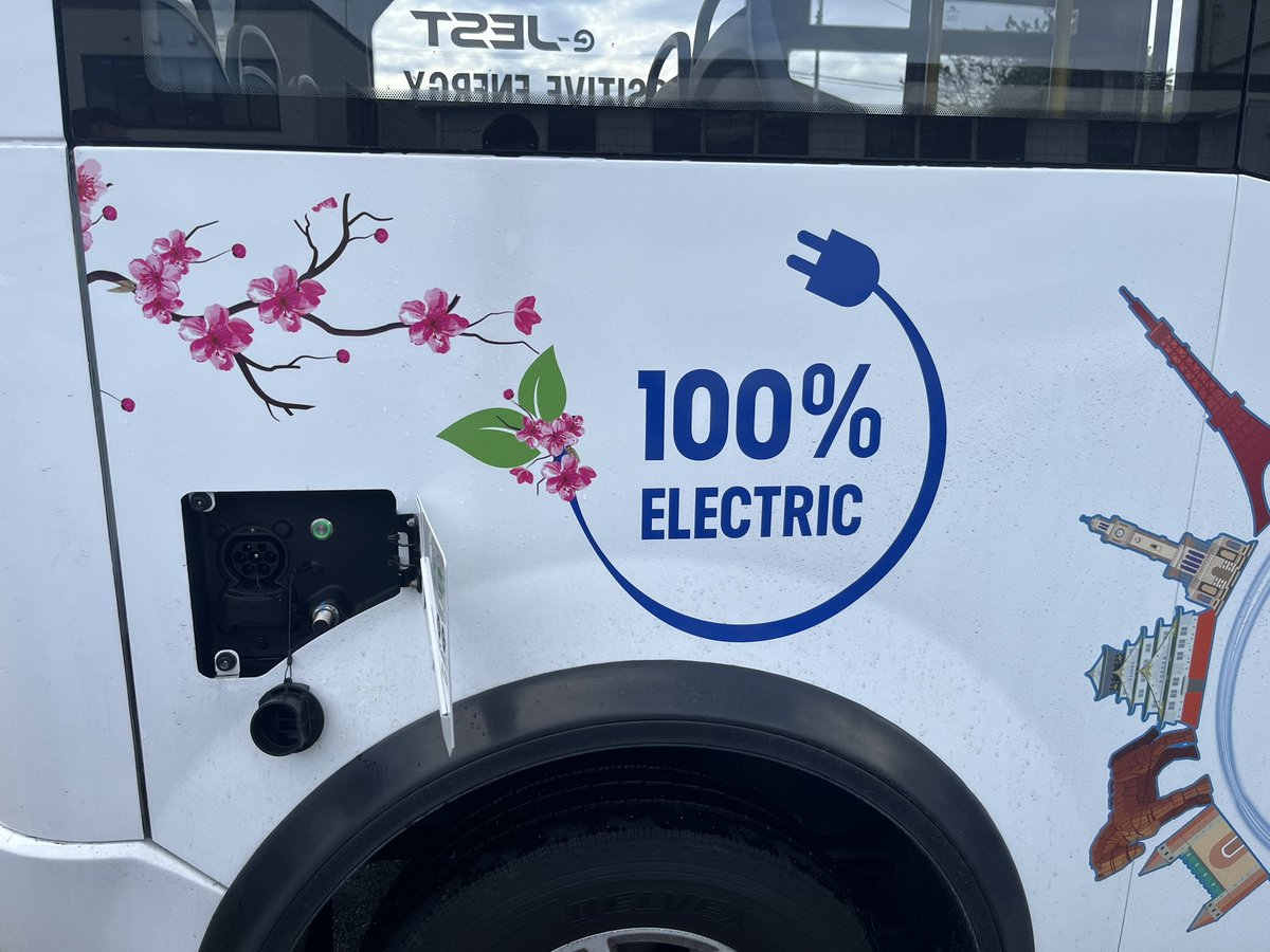 HaradaSuzuko's tweet image. EVバス🚌初めて試乗し、杉戸町役場から高野台抜けて一周。トルコ🇹🇷がこんなに
先進しているとは驚いた。
導入するとなると、かなりランニングコストが浮くことになるのか、高速充電2時間で約150キロ可能。1周40K5便回してるから1日弱持つ計算かなぁ🧐
#EVバス
#KARSAN