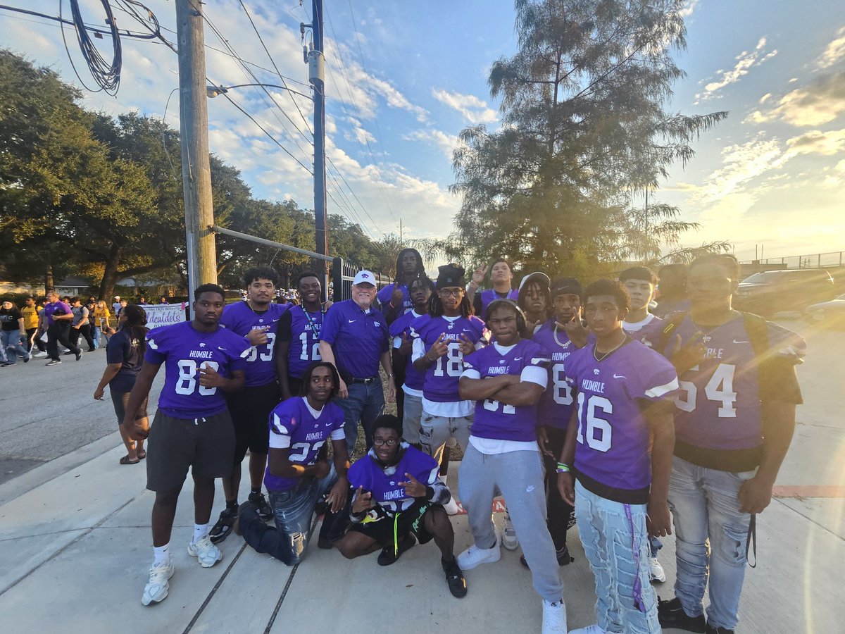 Thank you <a href="/MrCosby_HHS/">Mr. Cosby</a> &amp; <a href="/nlfunderburk/">Norman Funderburk</a> for allowing us to represent the city today for homecoming!!!! #ProtectTheH #HumbleAmerica