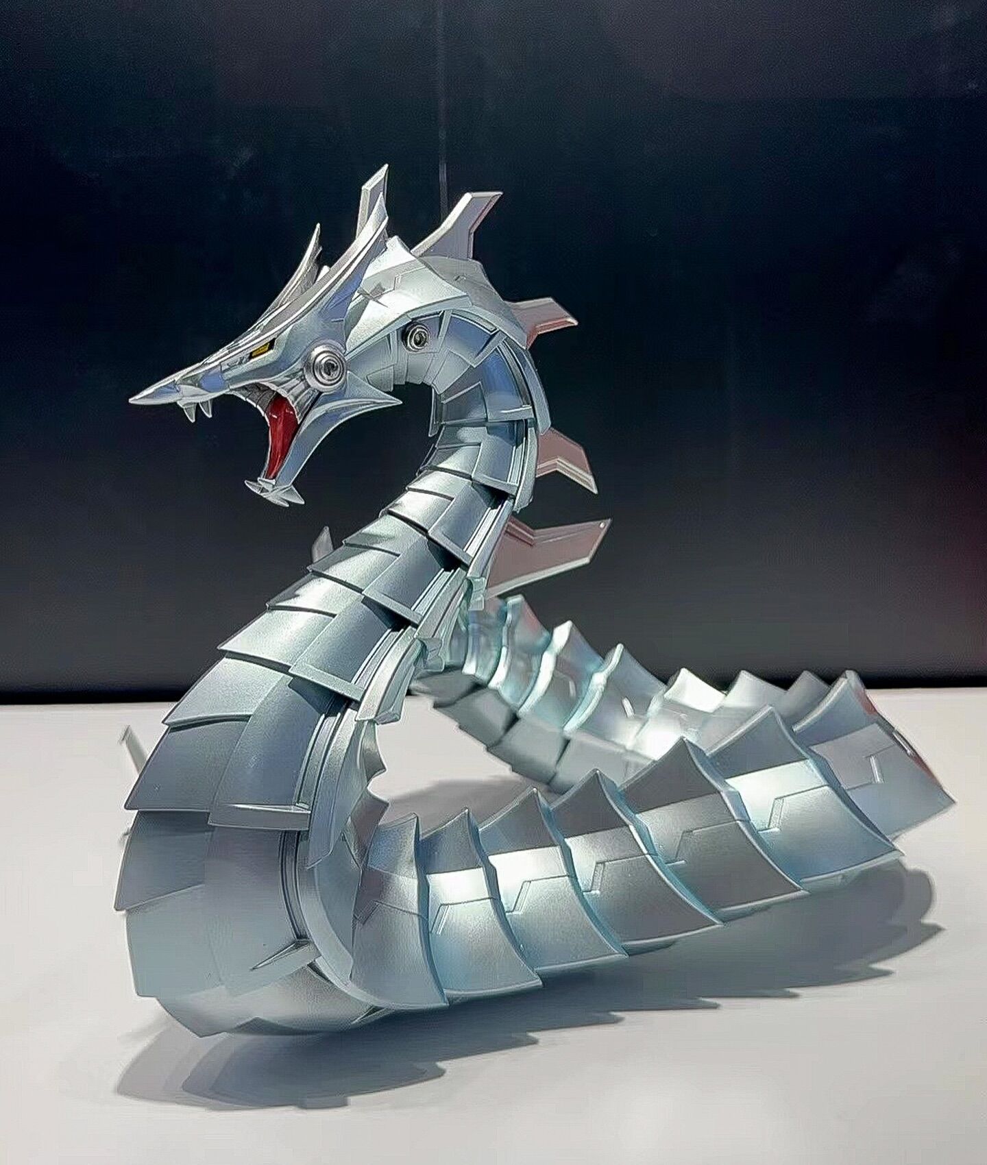 海洋堂　サイバー・ドラゴン　ビックサイズ　フィギュア 31cKv4o-AlL.jpg_BO30,255,255,