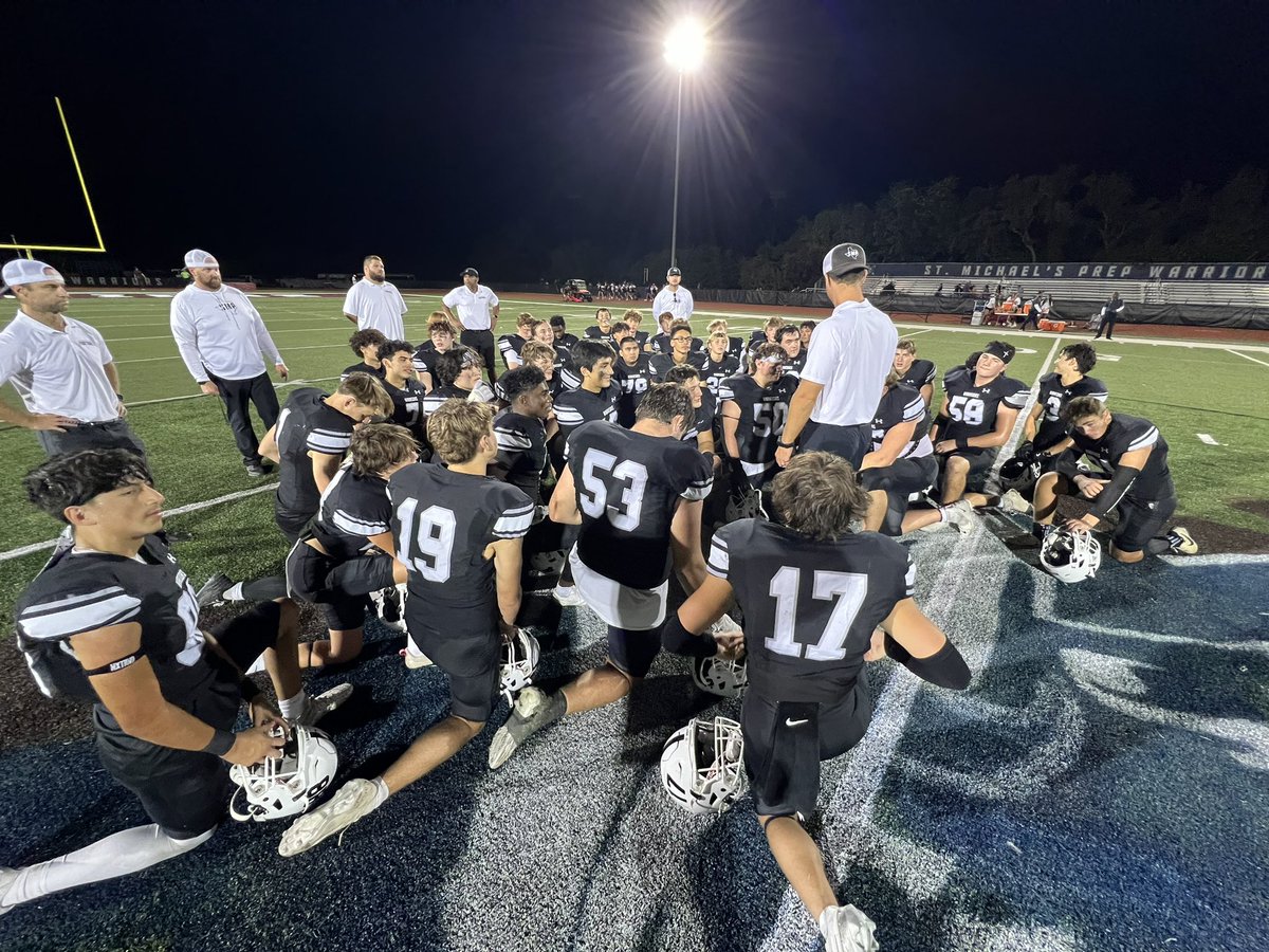 Big win at home for the Warriors!

St. Michael’s Prep - 49
TMI - 8

#TEAC #SMPFOOTBALL