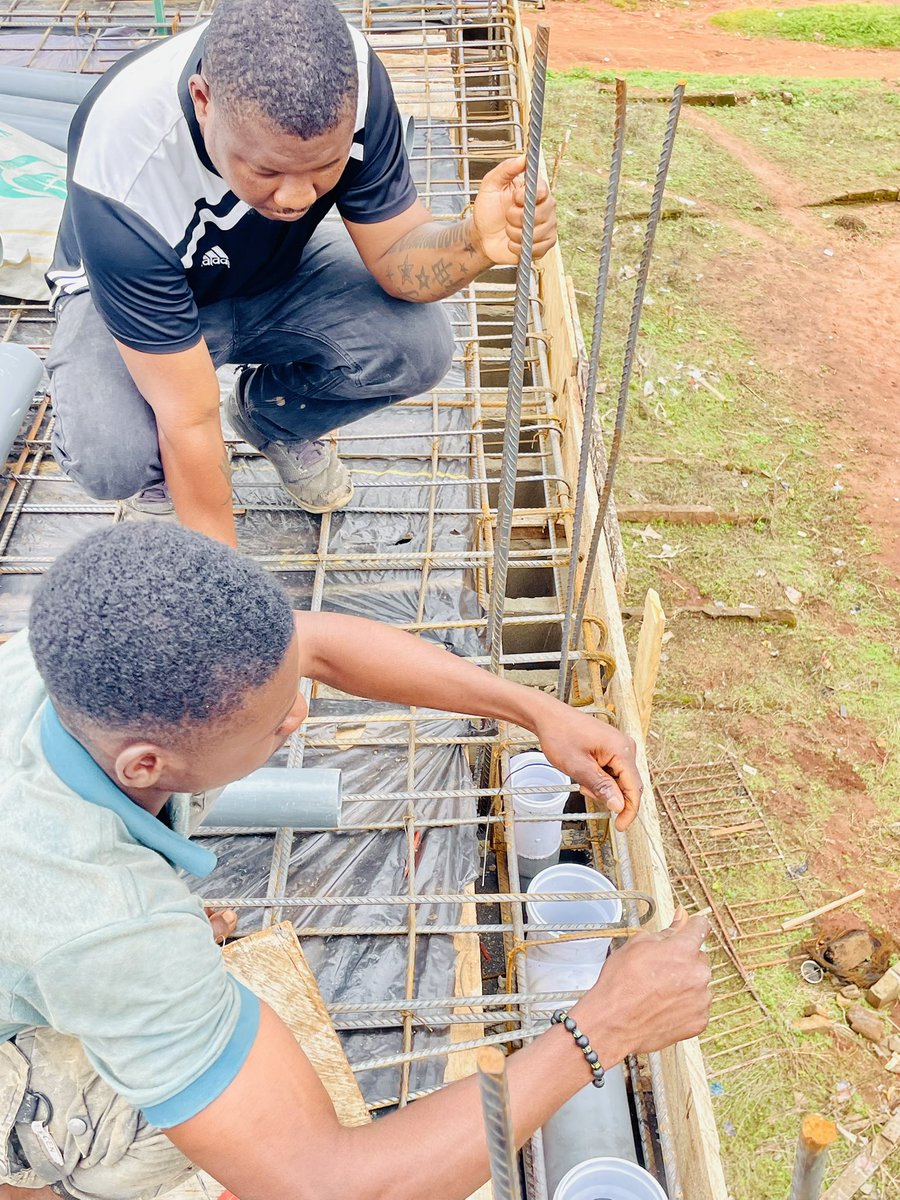 paradise_plumb's tweet photo. We began the conduit piping of our Latest project today🌴 #plumberlife #plumbertools #construction #PlumbingPros #ParadisePlumbing #plumbing https://t.co/n3PtizNoEe