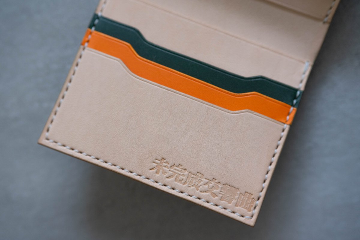 imashou3510's tweet photo. [Leather Craft-Bussiness Card Case]
名刺＆カード入れを作成しました。
スマートなシルエットと大容量の収納で様々なシーンで使えるようデザインしました。

#レザークラフト
#ハンドメイド
#leathercraft
#design https://t.co/E5wayWD7v3