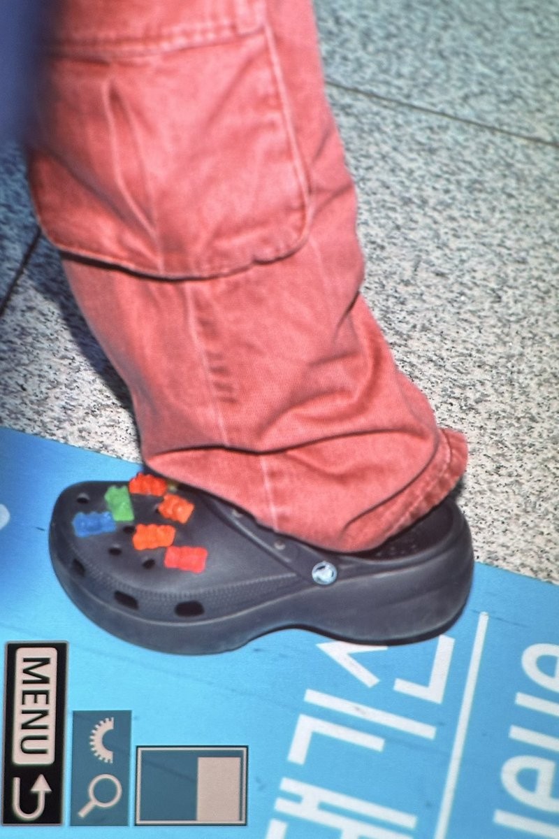 241005 프리뷰
크록스 알차게 꾸며둠
#다미 #DAMI #드림캐쳐 #Dreamcatcher