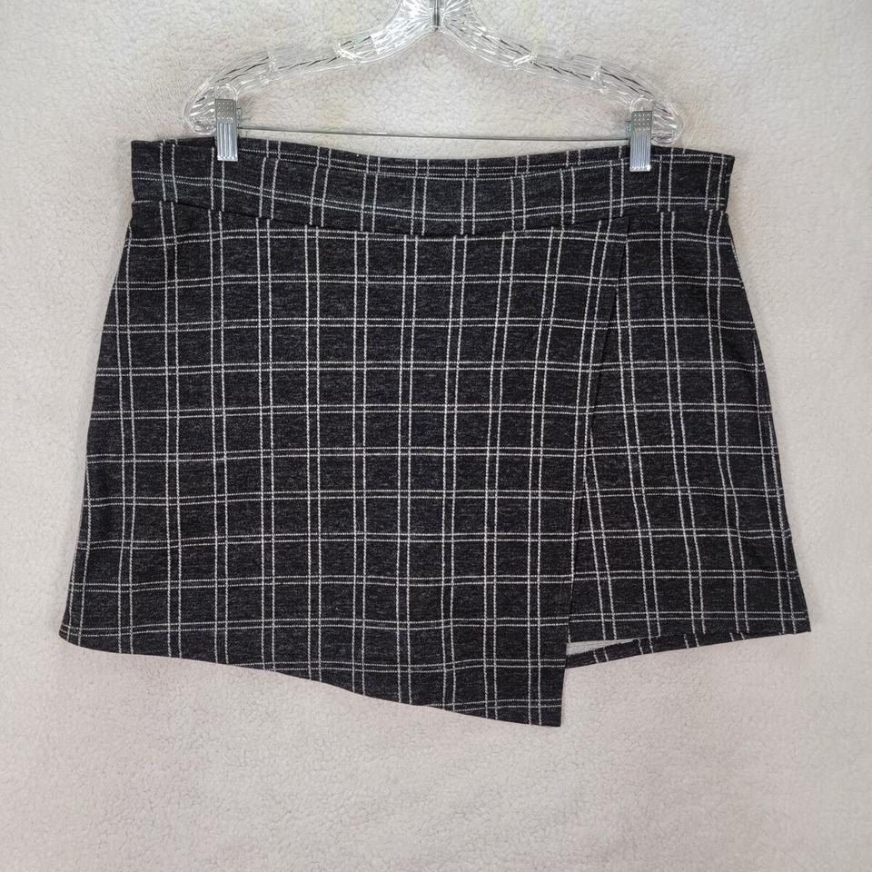 SugarThreaded's tweet image. Why spend big on a costume when your closet can do double duty? Our plaid & check skirts/skorts are October's best kept secret.
For 15% OFF use code: WICKED15OFF
Ship up to 5 items for $10.00!
#fallStyle #fallfits #vintagewear #vintagestyle #academiafits