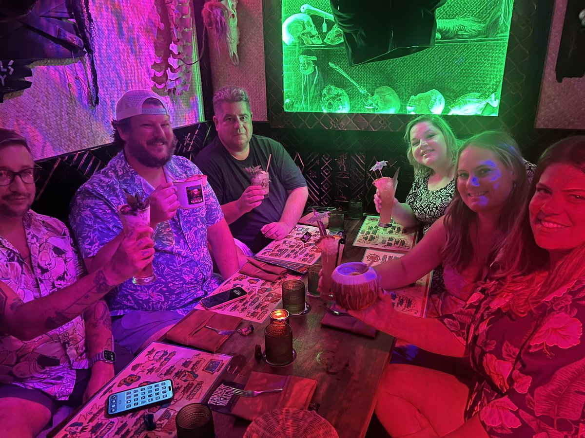 fwieder11's tweet photo. Happiest birthday to the man, myth, and legend… @OrlandoPolrBear! 🗿🍹🌺 https://t.co/ZX1Q2Yc5xL