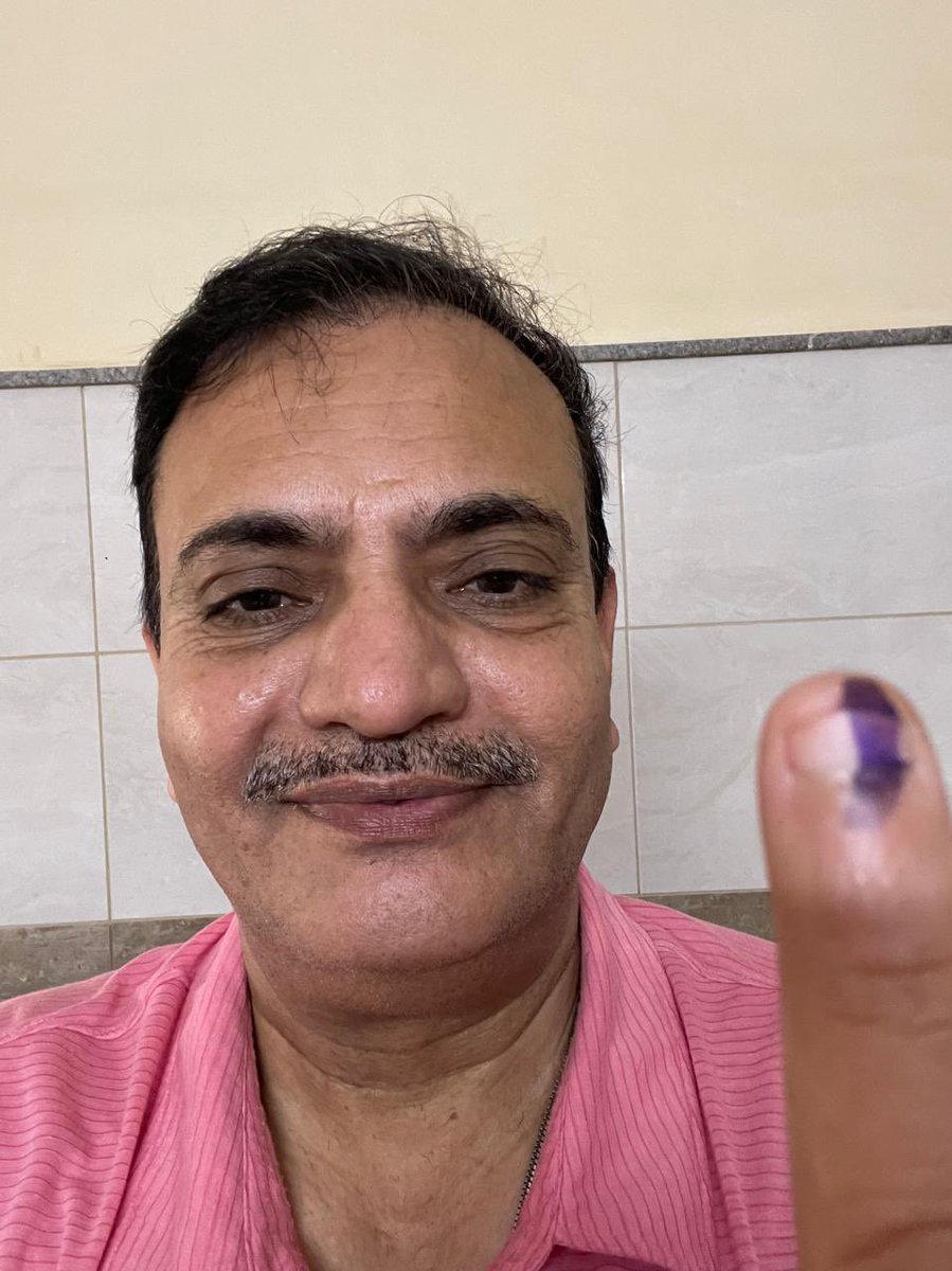 पहले मतदान👆
फिर जलपान

#HaryanaAssemblyElection2024 
#HaryanaElection2024 

<a href="/diprogurugram1/">DIPRO Gurugram</a> <a href="/DC_Gurugram/">DC Gurugram</a> <a href="/DiprHaryana/">DPR Haryana</a> <a href="/ECISVEEP/">Election Commission of India</a> <a href="/ceoharyana/">Chief Electoral Officer, Haryana</a> <a href="/MunCorpGurugram/">MCG</a>  <a href="/gurugram/">lucky tiwari</a>