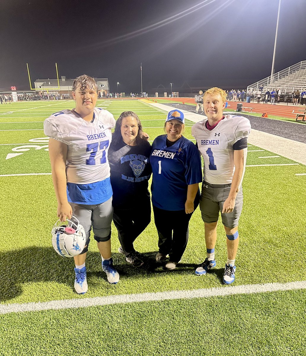 PYJenkins8's tweet photo. Great Region Win for the Devils!!
These guys battled until the end.
WTG Big Blue!!
#family #myBooBoo #BremenBlueDevils https://t.co/ZpeHDWogw0