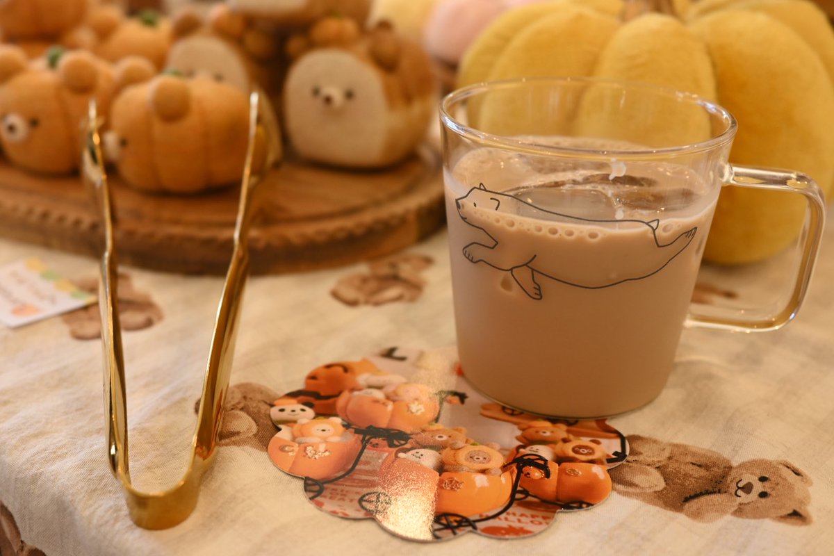 cocoa_room's tweet photo. ドリンクご注文の方はコースターおつけします🧸🎃
テイクアウト、店���どちらもokです☕️
#tetococoa3 https://t.co/TY3LRv51V7