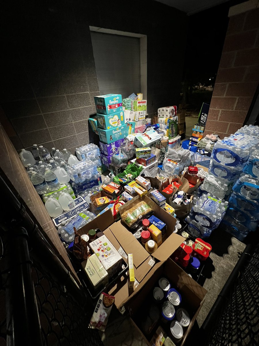 The <a href="/GreenLevelHigh/">Green Level High School</a> Community really showed up! Thank you all for donating to help aid Hurricane Victims in Western North Carolina. <a href="/G_L_ATHLETICS/">𝙂𝙧𝙚𝙚𝙣 𝙇𝙚𝙫𝙚𝙡 𝘼𝙩𝙝𝙡𝙚𝙩𝙞𝙘𝙨 🐊</a> <a href="/G_L_SALT/">Green Level HS Student Athlete Leadership Team</a>