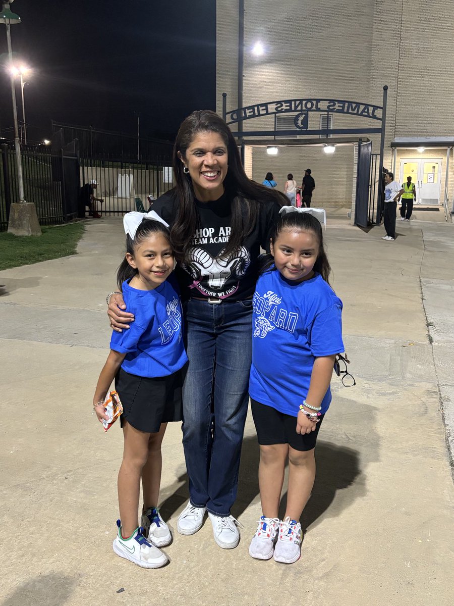 Bishop Arts STEAM Academy (@bishopartssteam) on Twitter photo Thank you to all the families and staff members who joined us <a href="/AdamsonSchools/">Adamson Schools</a> Vertical Feeder Pattern Night! It was great to see future Leopardettes perform during the game. @MRamirezDISD <a href="/dallasschools/">Dallas ISD</a> #LeopardPride Thank you to all the families and staff members who joined us <a href="/AdamsonSchools/">Adamson Schools</a> Vertical Feeder Pattern Night! It was great to see future Leopardettes perform during the game. @MRamirezDISD <a href="/dallasschools/">Dallas ISD</a> #LeopardPride