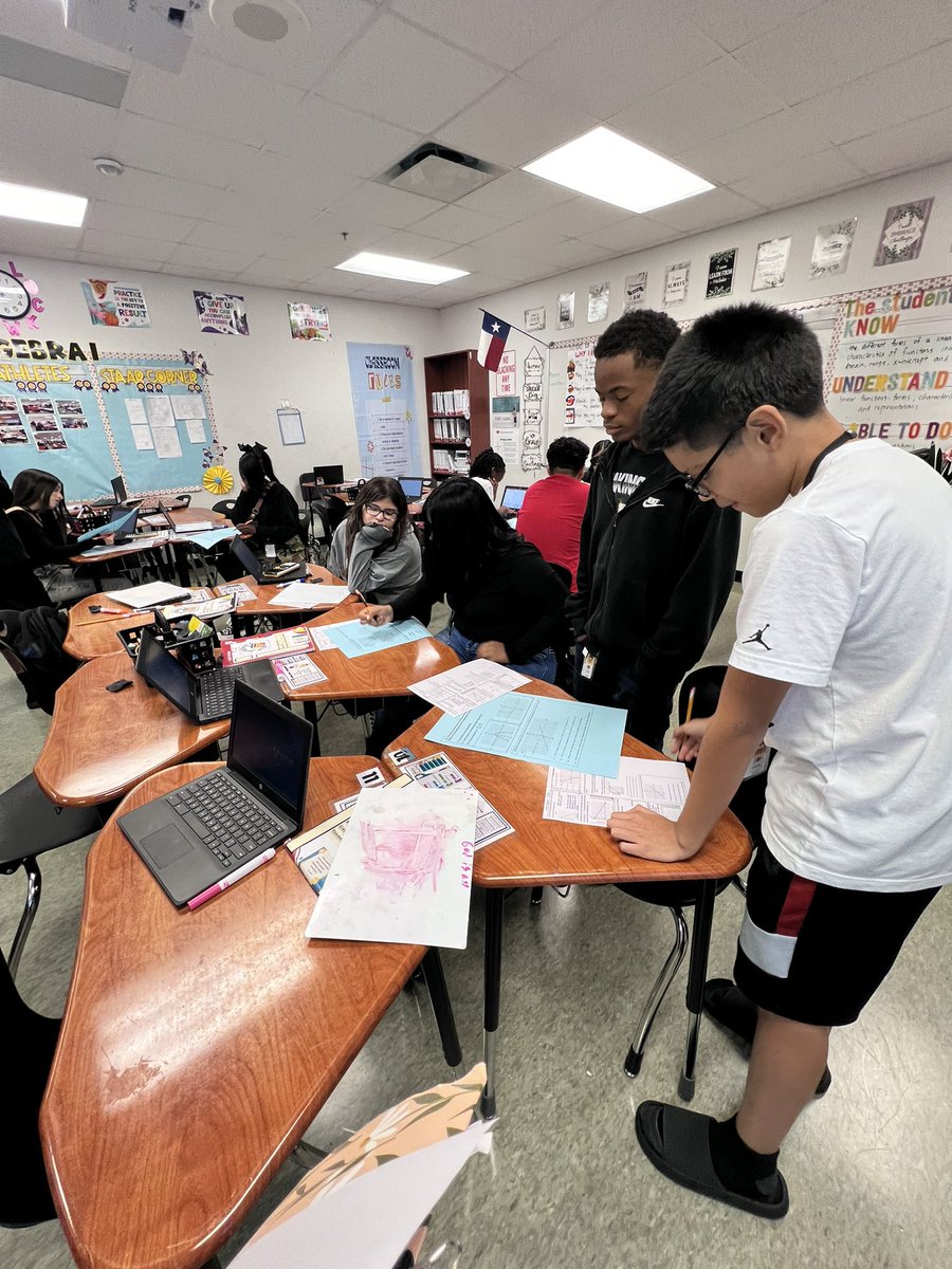 DanelynG42084's tweet image. This happened before the End of the Unit Assessment. I always believe in the power of collaborative learning and student teaching💕 Their test results in the recent EOU proved it all🫶🙏

#DavisFalconsSoaringHigh #CarnegieLearning #STAARgoals #InclusionMatters #ESLMatters