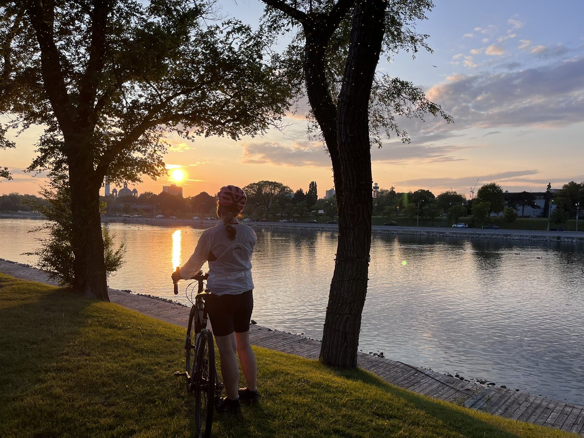 drCADuff's tweet image. Memories of a whimsical green space on TO’s Waterfront -ONTARIO PLACE.
