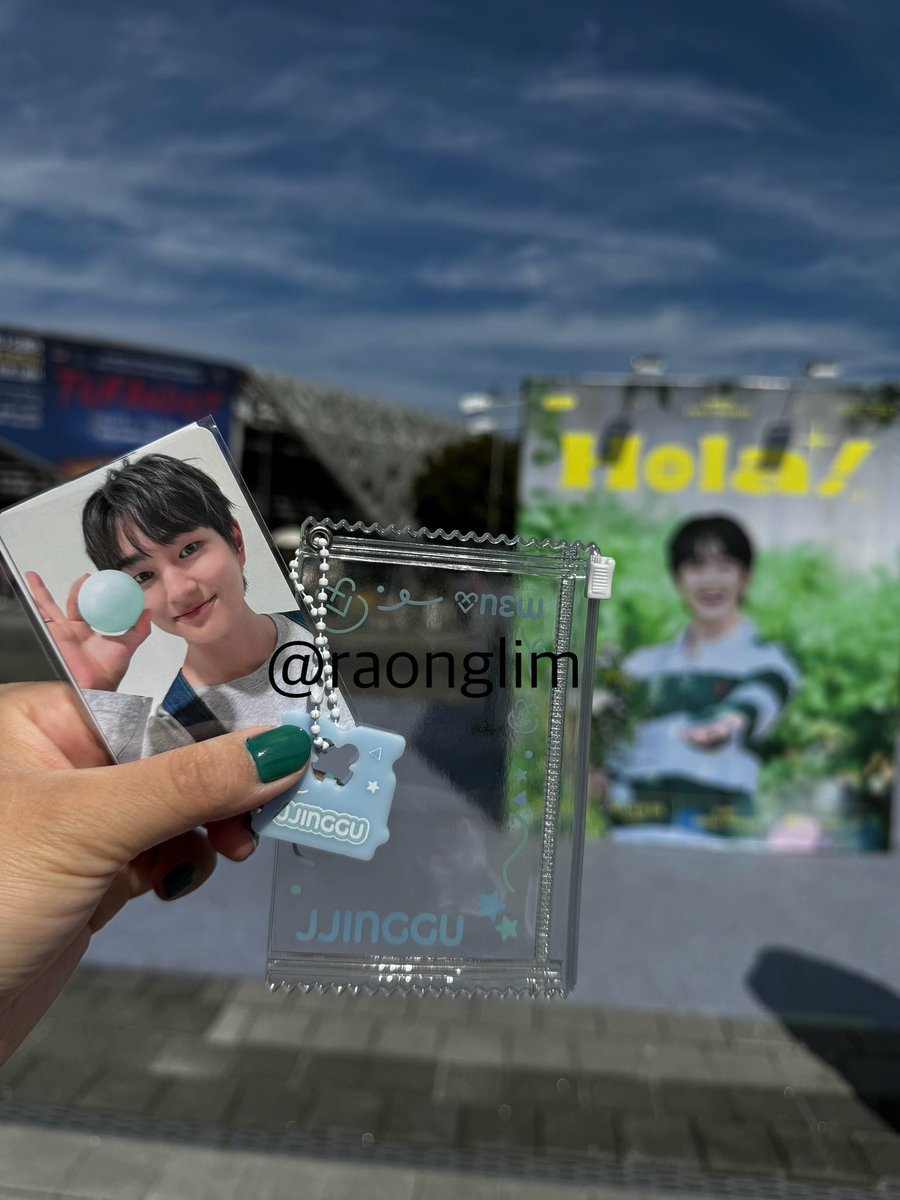 raonglim's tweet photo. 꺄 무료로 나눠주는 키트 진짜 실물이 오억배 이쁘다 🥹🥹🥹🥹🥹

#온유 #ONEW #オンユ #オニュ #이진기 #진기 #온유_Hola! #ONEW_Hola! #Hola! https://t.co/3uSJFYWxhA