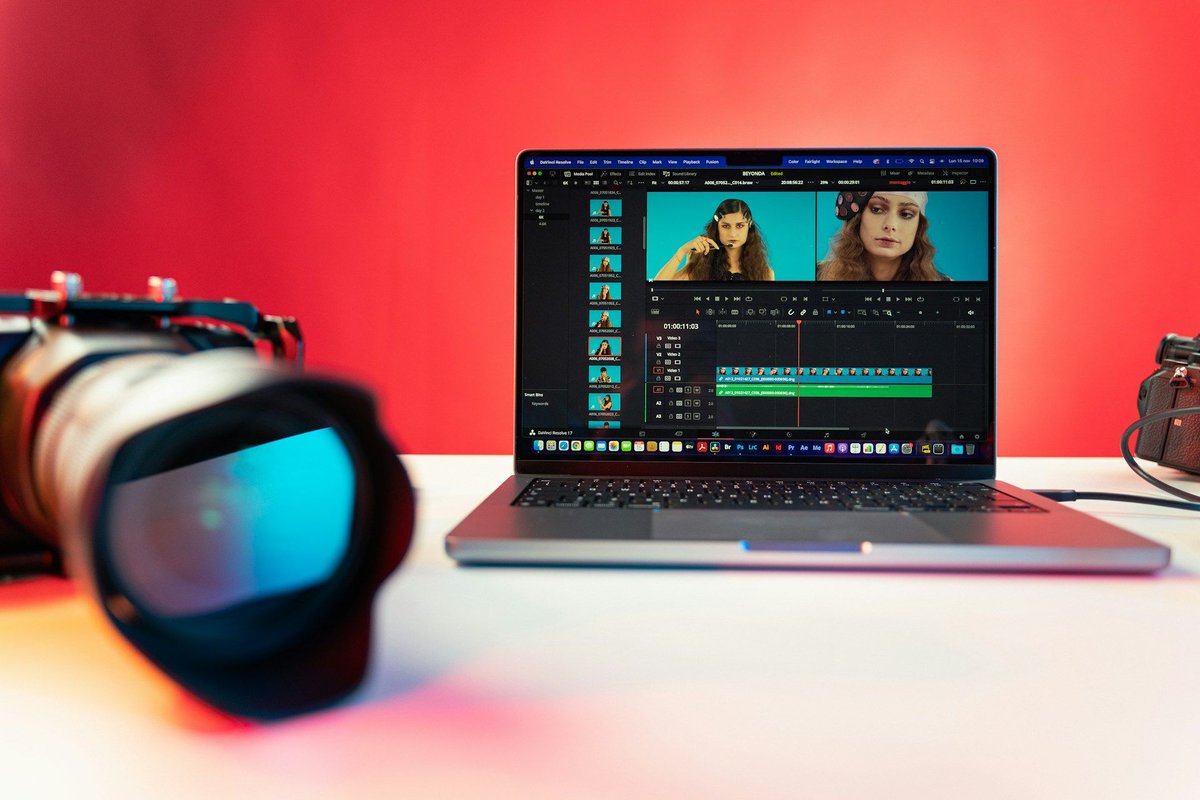 abhitek_'s tweet photo. 4 mistakes I made as a freelance video editor:

Late delivery
Not double-checking
Caption errors
Ignoring client details
Learn from them! #FreelanceLife #VideoEditing https://t.co/9XY4wAdWVe