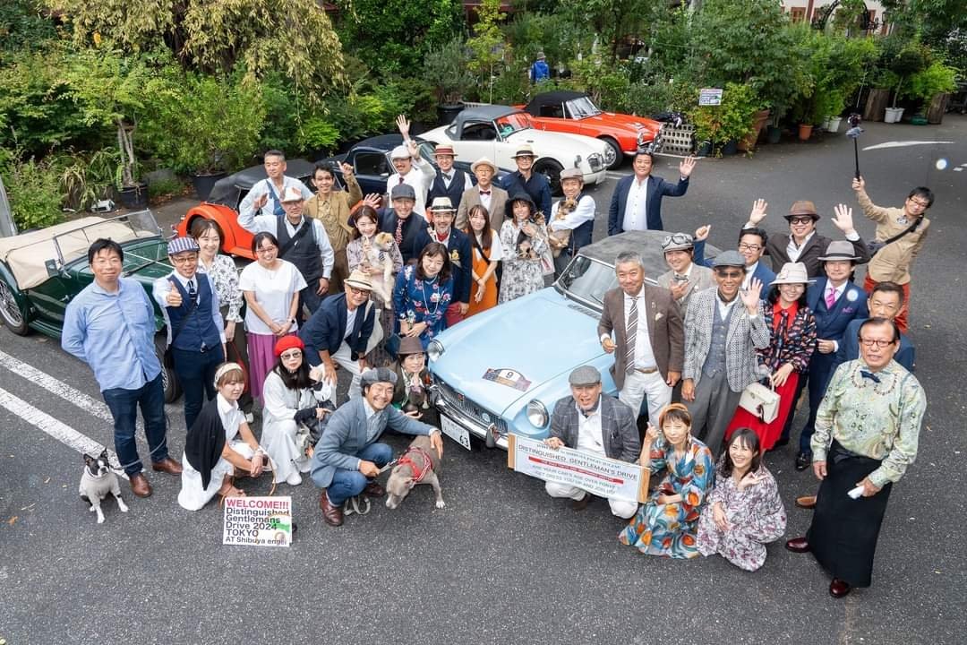 TTriumphers's tweet photo. 先週の日曜日は世界同日開催のチャリティーイベント
The Distinguished Gentleman's Drive in Japanが開催した。

#distinguishedgentlmansdrive #distinguishedgentlemansride https://t.co/jSdtvYqErx