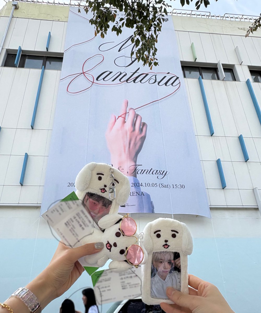 많은 일들을 지내온 8년이지만 8년이란 시간이 짧다고 느껴질 정도로 오래오래 보자~
늘 어디서든 빛나는 SF9이 될수 있게 변치않고 응원하고 애정할께❤️
8주년 축하하고 건강하자❤️  
#SF9 #에스에프나인 #SF9_8th_Anniversary #My_8antasia