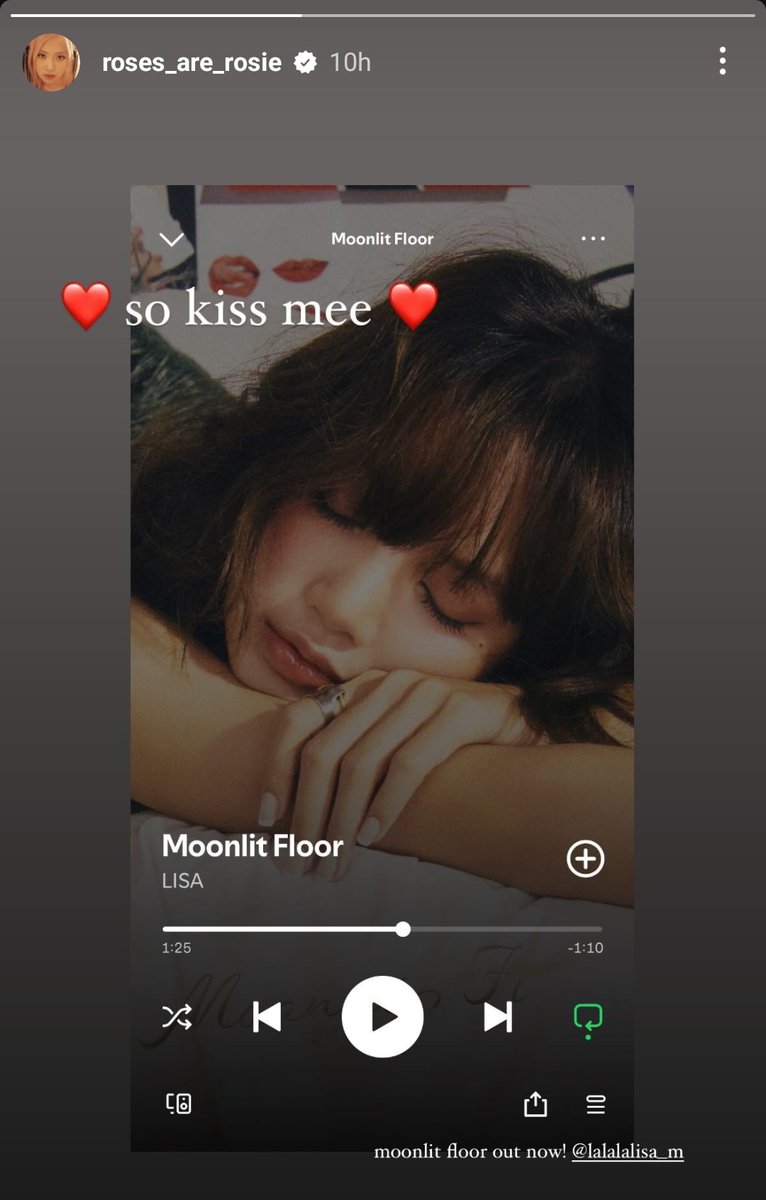 viraltakes's tweet photo. Jennie, Jisoo, and Rosé show love and support for Lisa's latest single Moonlit Floor. https://t.co/ZyaU2JNWZx