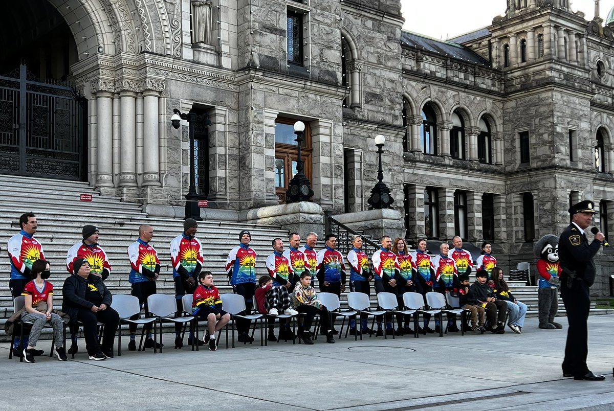 ChiefDuthie's tweet image. Welcome home 2024 @TourdeRock team, mission accomplished.  Your hearts &amp;amp; drive raised over $800K for kids &amp;amp; families battling cancer.  So grateful to all communities on VI for your support.  You continue to inspire @SaanichPolice to carry on this mission.  #gratefulchief #yyj