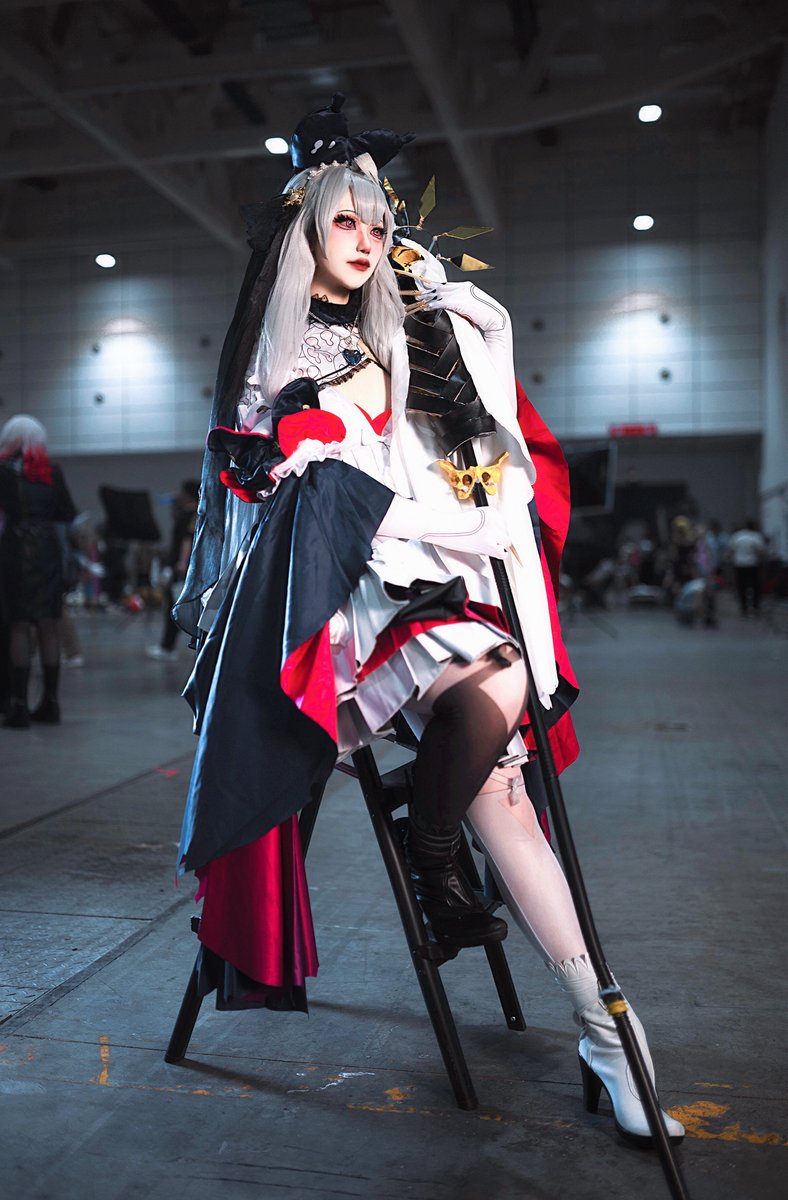 I brightened my favorite photo.

#Reimural #ReimuEndou