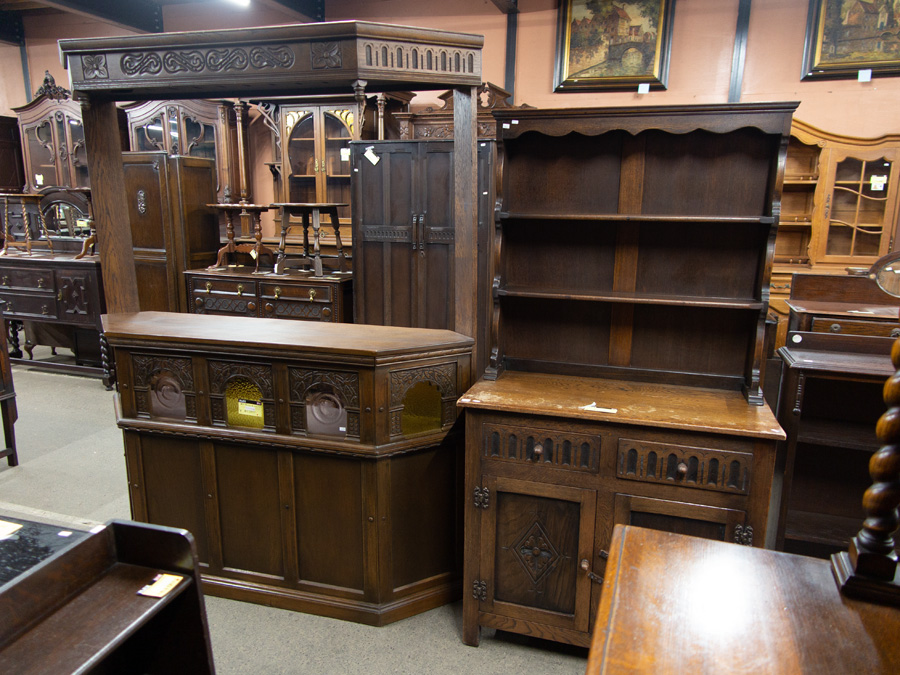 FLEX_Antiques's tweet photo. イギリスアンティーク家具大量入荷しました。イギリス、フランス、イギリスと3か月連続の入荷になります。ネット未掲載品いっぱいのお店にぜひお越しくださいね。 
 #アンティークフレックス #イギリスアンティーク #アンティーク家具 #インテリア #信楽 https://t.co/kVc1zCtkFD