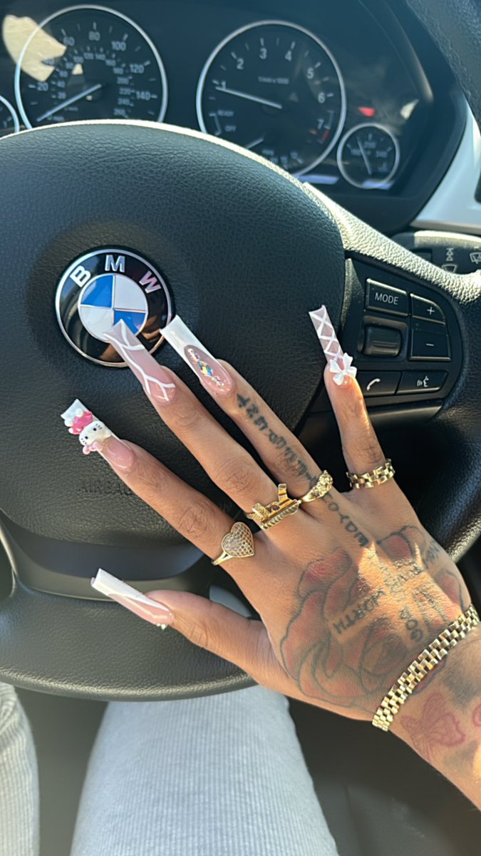 toniqueeee's tweet image. 🎀😁