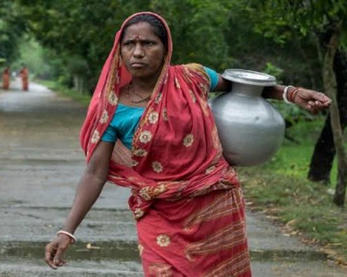 #Congratulations Indian-American dalit professor Shailaja Paik, who researches &amp; writes about Dalit women, has received a 'Genius' grant of $800,000 (Rs 6.7 crore) from the MacArthur Foundation. Shailaja comes from a Dalit community. She spent her childhood in the slums of Pune.