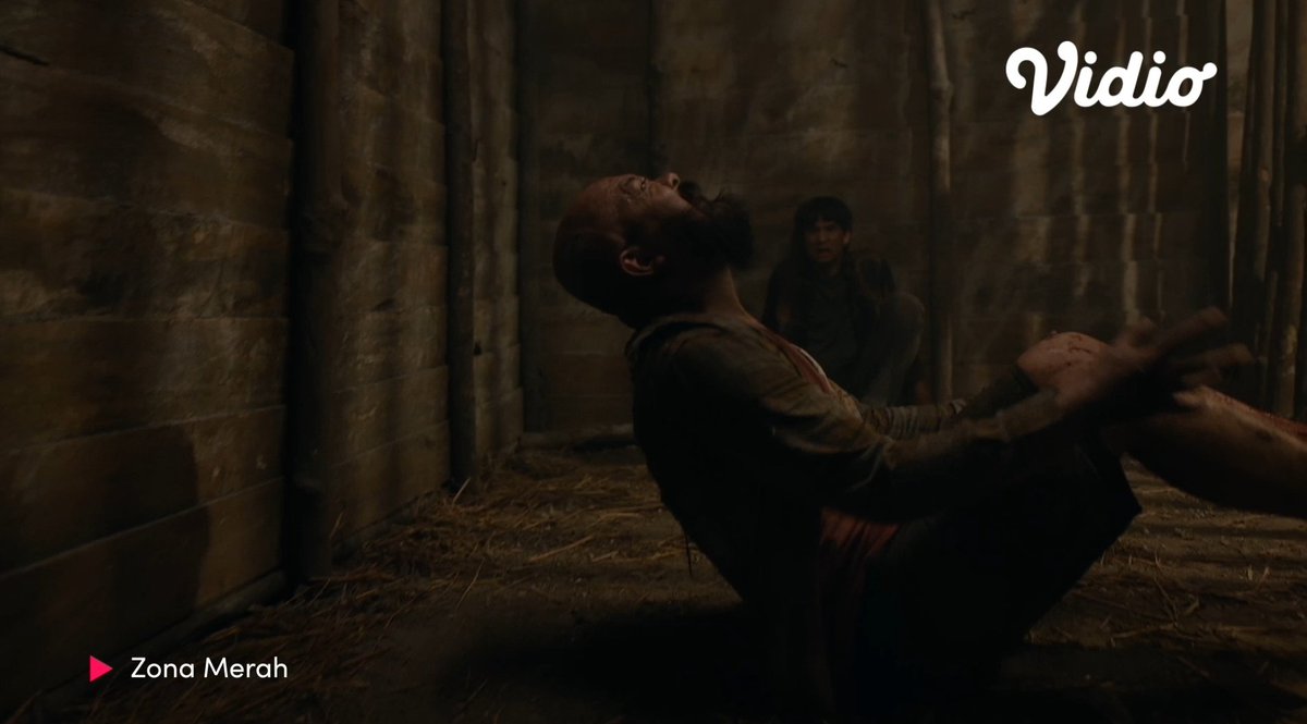 Baru trailer, ZONE MERAH langsung berdarah-darah! 

Series zombie lokal ini sedikit nyempilin politik di tengah huru-hara serangan mayit hidup. Aghniny Haque badass banget. 

Trailer di reply👇