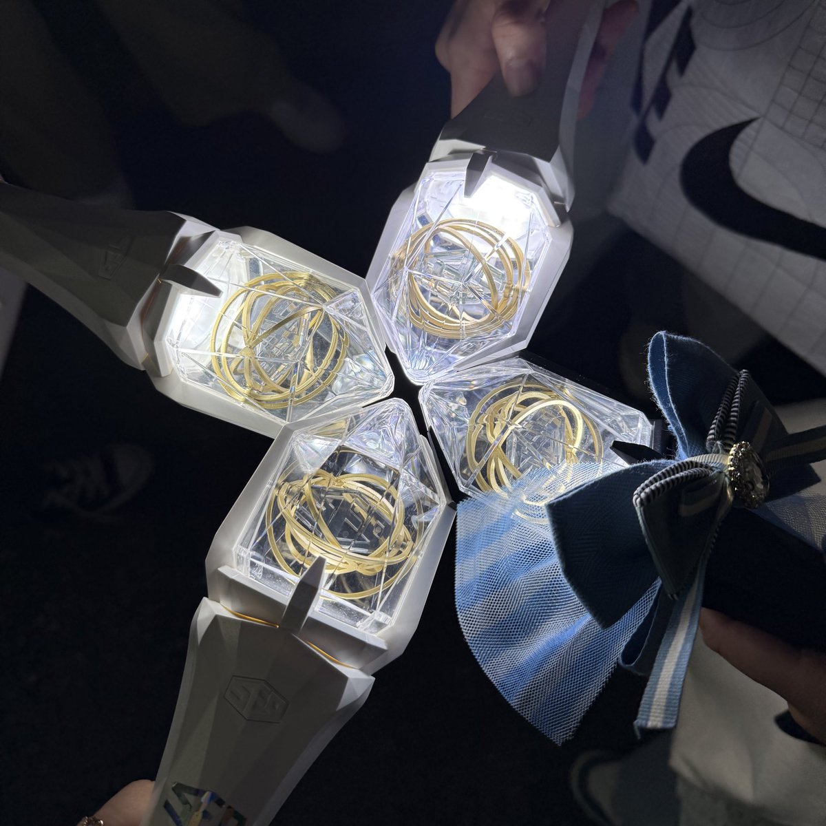 overflowing_sf9's tweet photo. 8주년,,,💙 처음부터 함께하진 못했지만 반이상을 같이 지내올수 있었다는거에 감사해!!
같이 시작은 못했지만! 함께할 수 있는 시간들이 지나온 시간보다 더 많을테니깐!
항상 옆에서 판타지라는 이름으로 열심히 응원할게!! 우리 오래보자❤️

#SF9 #에스에프나인 #SF9_8th_Anniversary #My_8antasia https://t.co/CQG1nA4qaE