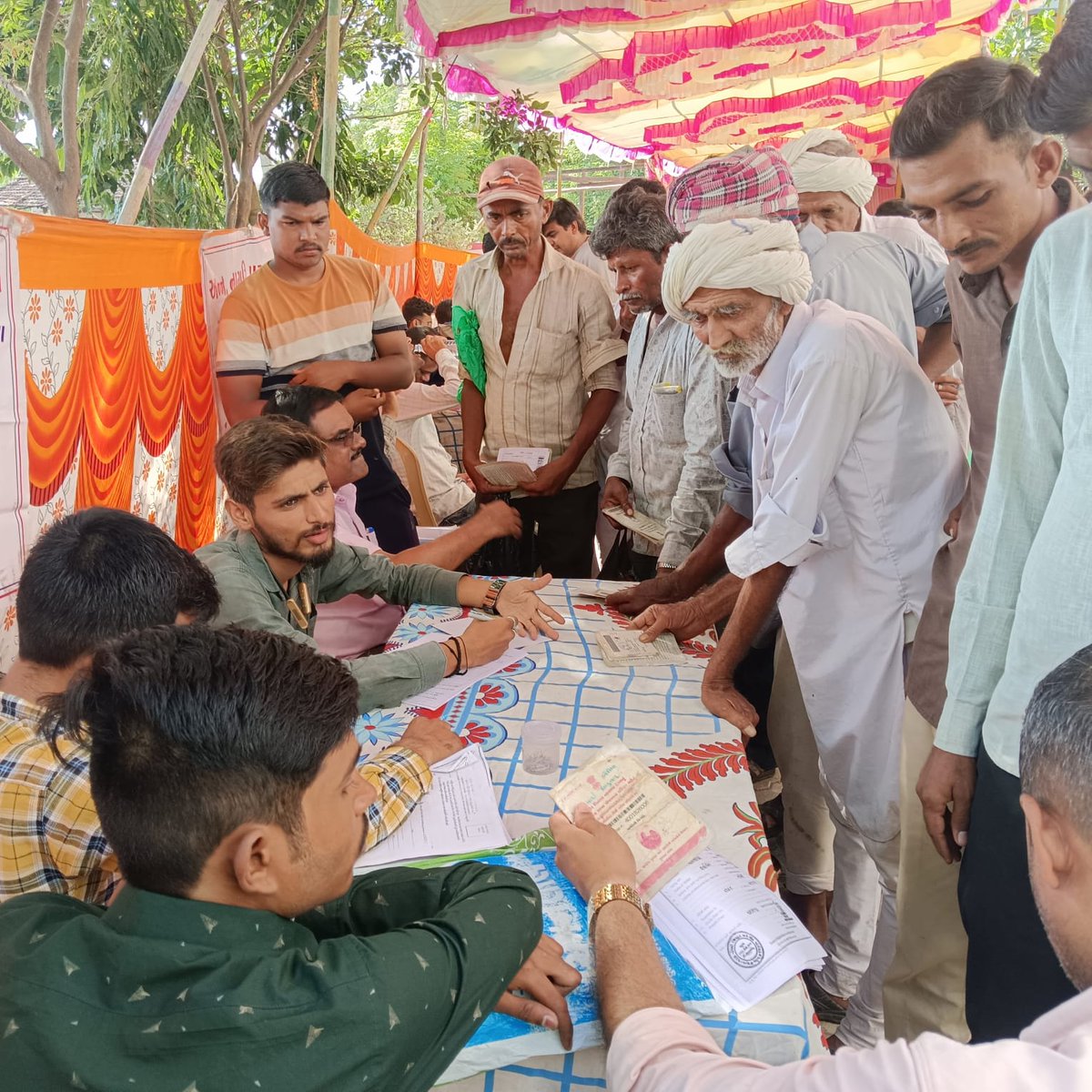 MamlatdarJFD's tweet photo. સેવાસેતુ કાર્યક્રમ નાગેશ્રી-તાલુકા વહિવટી તંત્ર જાફરાબાદ https://t.co/F00qy4j4B9