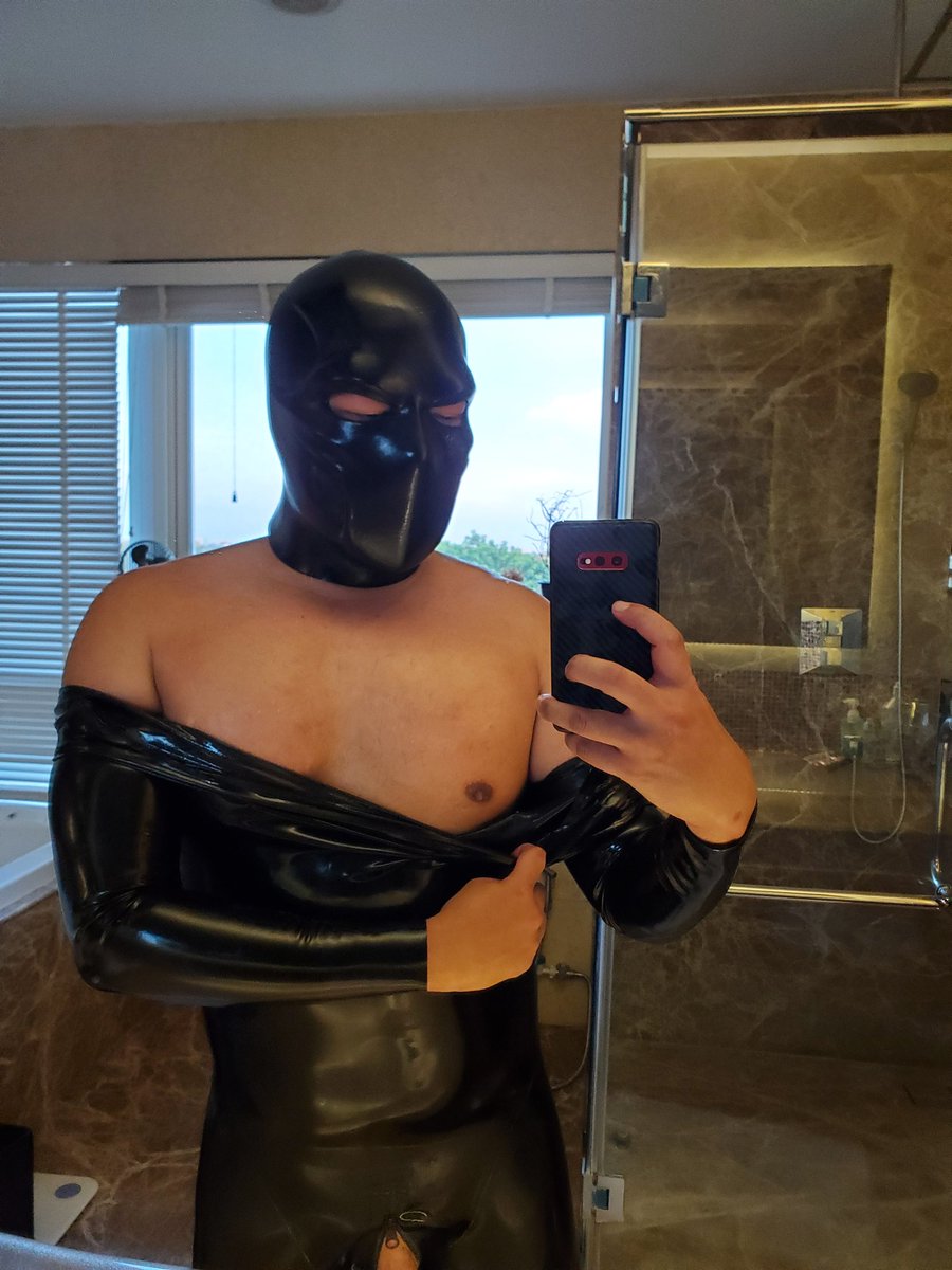 ได้เวลาแปลงร่าง ไม่ได้ใส่มาเป็นปี