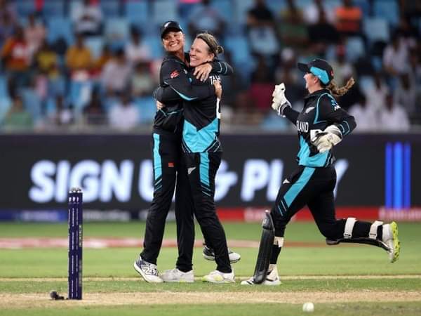 apekshasandesh_'s tweet image. #ICCT20WC: Mair, Tahuhu shine as #NewZealand beat India by 58 runs