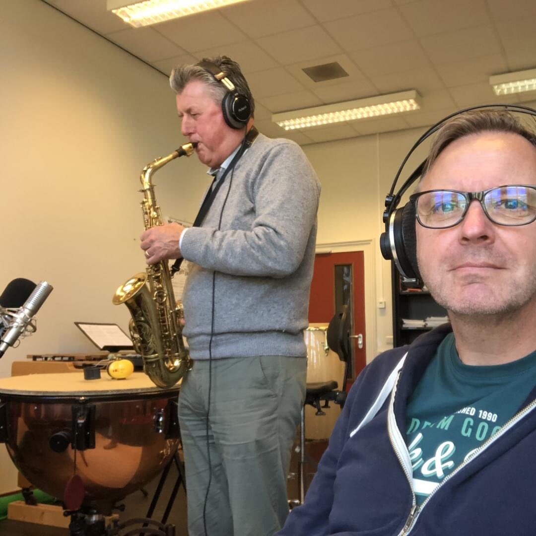 Grateful to Ton for helping record sax parts for my new percussion ensemble arrangement! 🎷🥁 Sax in a percussion piece? Absolutely! 😄 Don’t miss the live launch on Nov 9th.

➡️ Sign up: bit.ly/dmpi-2025