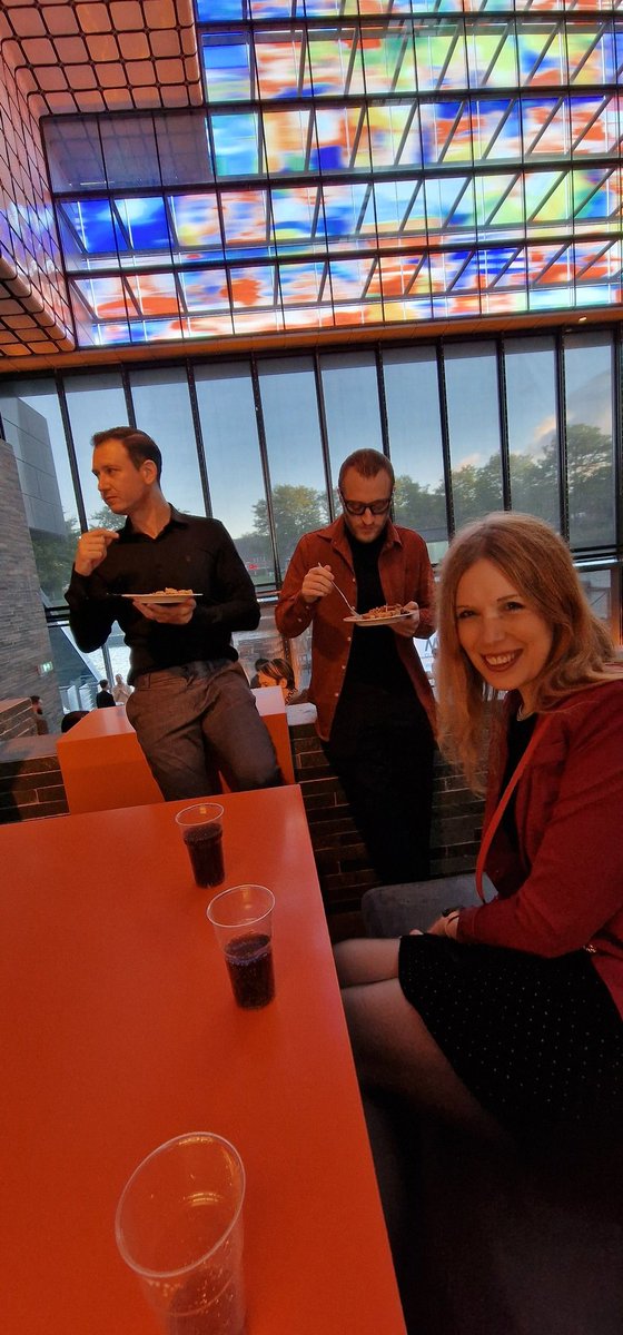 We won best ART at Dutch Game Awards. Oh my gosh 😁🥳🥳

Honestly did not expect it. What a shock it was haha. I'm so proud of the team 😊 it's really awesome.