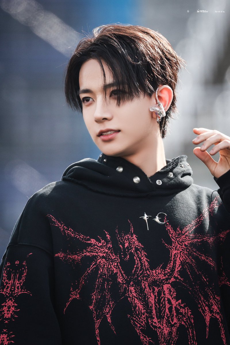 #ENHYPEN #エンハイプン #엔하이픈
#HEESEUNG #희승  #ヒスン 
241005
WALK THE LINE IN GOYANG