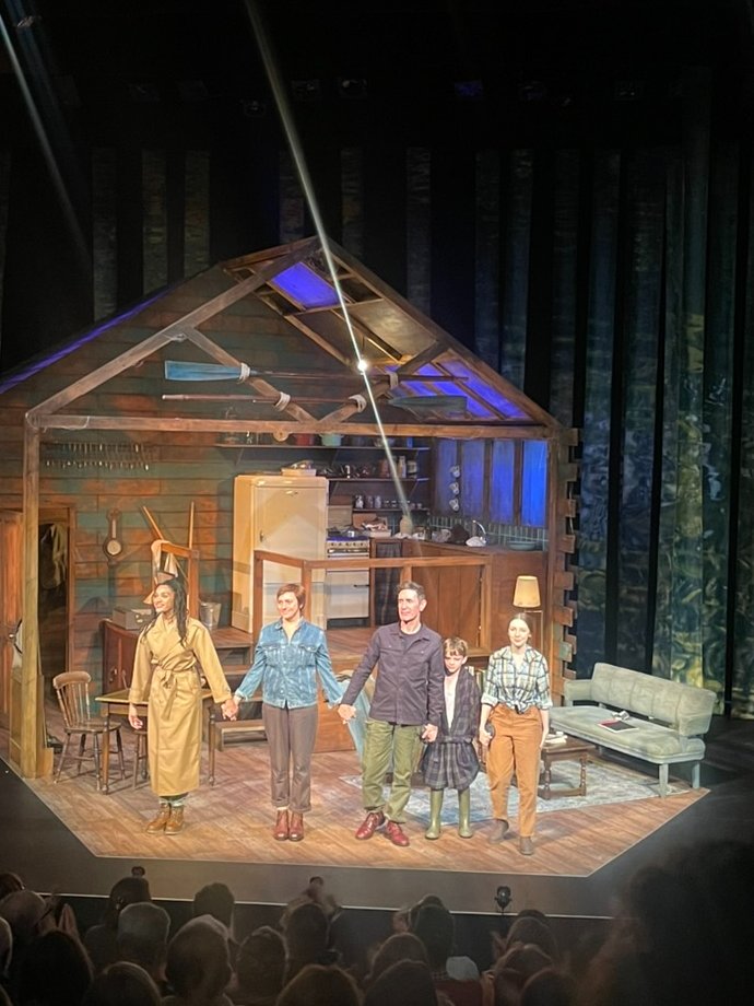 rina_gill's tweet image. A spell-binding production of Jez Butterworth's #TheRiver @GreenwichTheatr poetically explores how idealised memories prevent us from flowing with life - with echoes of Pinter's ambiguity and Ted Hughes nature poetry. Paul McGann and cast are superb. 
Bravo @JamesHaddrell🙏🏼🐟