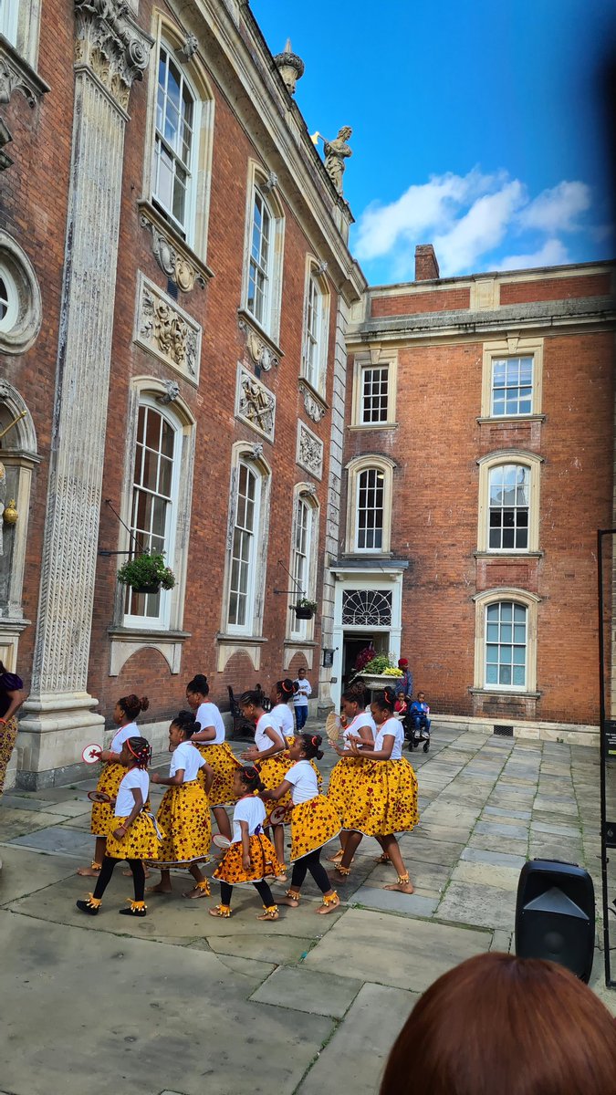 cdimages tweet media