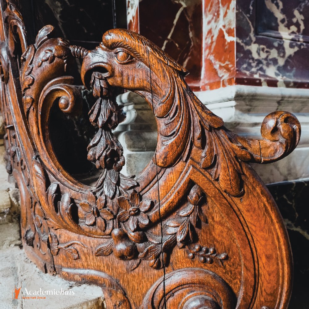 𝙆𝙡𝙚𝙞𝙣𝙚 𝙙𝙚𝙩𝙖𝙞𝙡𝙨, 𝙜𝙧𝙤𝙩𝙚 𝙫𝙚𝙧𝙝𝙖𝙡𝙚𝙣

𝗛𝗼𝘂𝘁𝘀𝗻𝗶𝗷𝘄𝗲𝗿𝗸 𝗮𝗱𝗲𝗹𝗮𝗮𝗿, 𝘁𝗿𝗮𝗽 𝗰𝗼𝗻𝘀𝗶𝘀𝘁𝗼𝗿𝗶𝗲 (𝟮𝟬𝟮𝟰)

𝘛𝘢𝘨 𝘰𝘯𝘴 𝘪𝘯 𝘫𝘰𝘶𝘸 𝘧𝘰𝘵𝘰'𝘴 𝘷𝘢𝘯 𝘣𝘪𝘫𝘻𝘰𝘯𝘥𝘦𝘳𝘦 (𝘬𝘭𝘦𝘪𝘯𝘦) 𝘴𝘵𝘶𝘬𝘫𝘦𝘴 𝘎𝘳𝘰𝘵𝘦 𝘒𝘦𝘳𝘬!