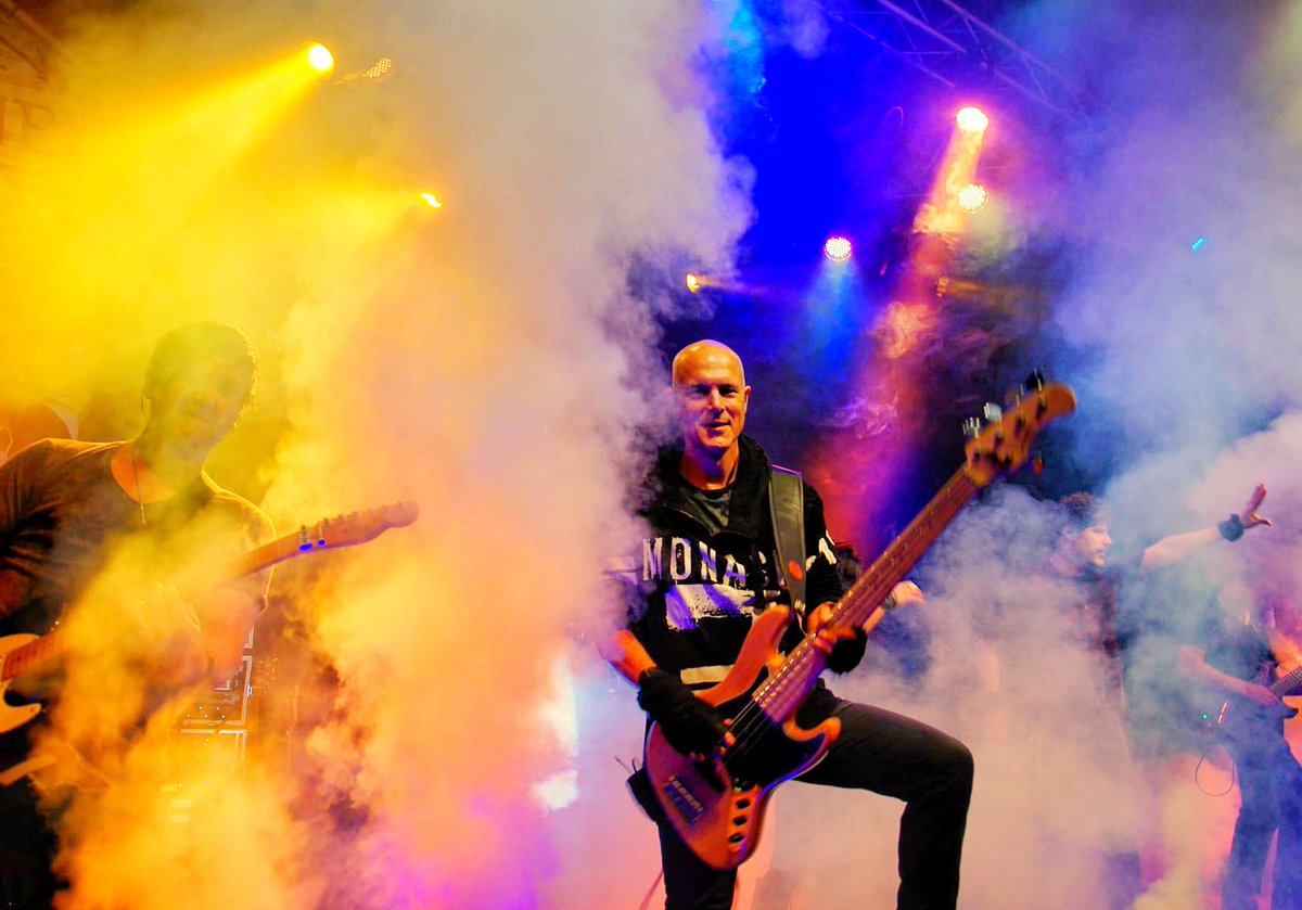 Enjoying the moment, live on stage with #RIZON. Keep on rockin ! #heavymetal #swissmetalband <a href="/rizonrock/">RIZON</a>