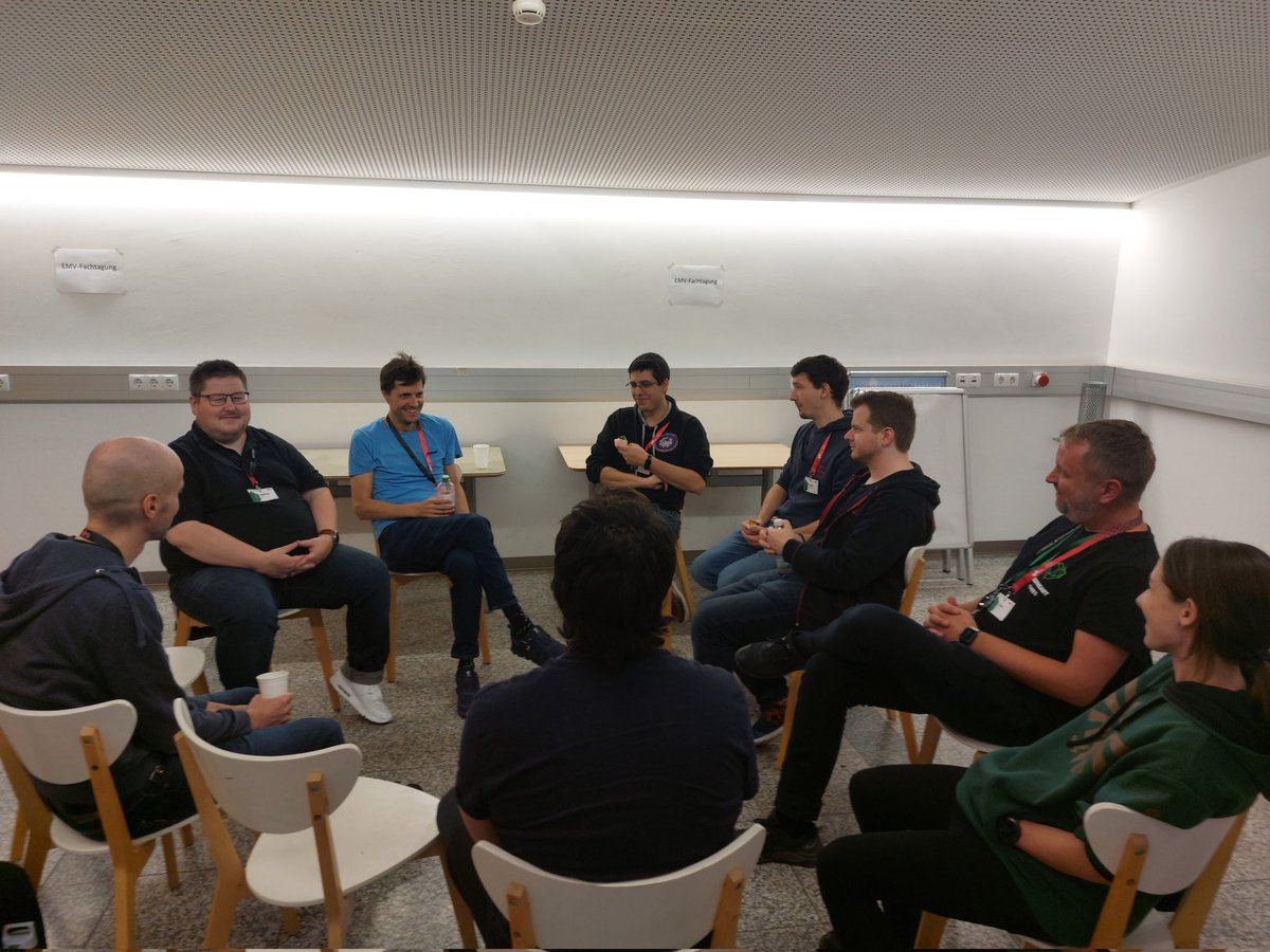 Streaming workshop with the wonderful <a href="/jessirocksplays/">jessirocks</a> at #gddg2024!
