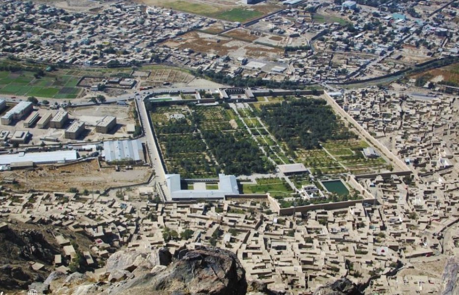 simagoli123's tweet photo. ما هر روز و هر لحظه به تماشای زیبایی ها می پردازیم
دیدنی ترین محل افغانستان 
اگر گفتیم که اینکه کجایه https://t.co/Ns4bPE57dY