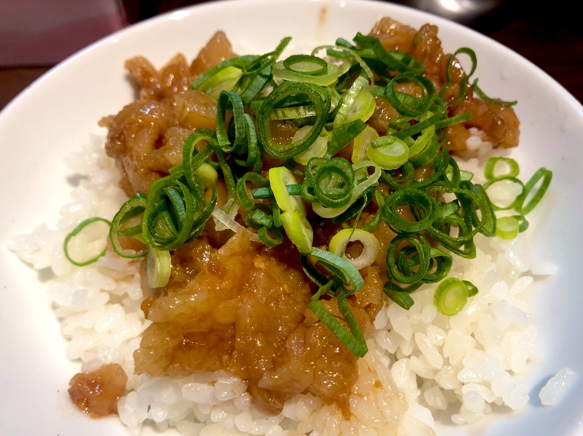 WbQE1mwcOLfLGID's tweet image. テーブルにセルフマヨネーズあるんだが？