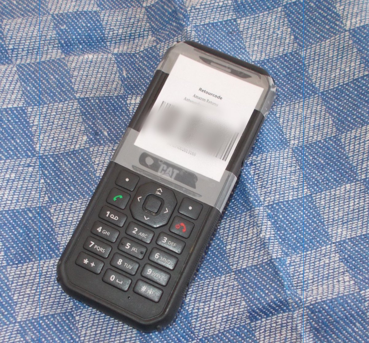 Telkens waneer ik een pakje haal of breng bij een pakketpunt, laat ik een print zien van de streepjescode. De reactie is vrijwel altijd; "U kunt het ook op uw telefoon laten zien". Vandaag geen zin om uit te leggen dat mijn telefoon daar te 'dom' voor is...