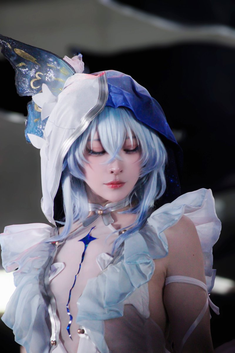 YoakeChen's tweet photo. 2024/09/29　東京ゲームショウ　鳴潮ブース
ショアキーパー/みぃこさん( @mmm_mii_ )

神様が見えた😇
美しすぎる！✨✨

#TGS2024 
#鳴潮TGS2024 
#WutheringWavesth 
#ショアキーパー https://t.co/bDyTcTrL2n