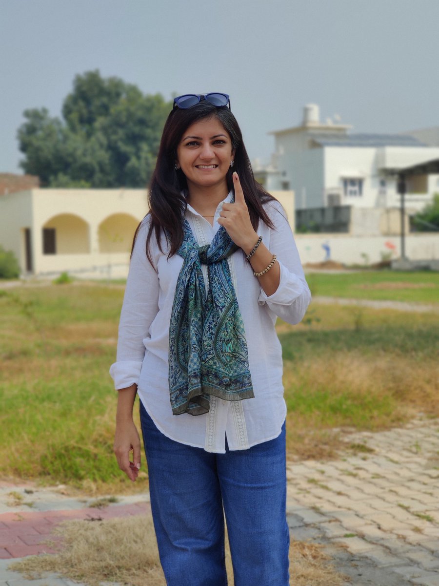 Never miss a chance to exercise your right and fulfil your duty!

Jai Hind! 

#HaryanaElection #VoteForOurFuture #electionvidhansabha #Voting_Day #HaryanaAssemblyElections2024
