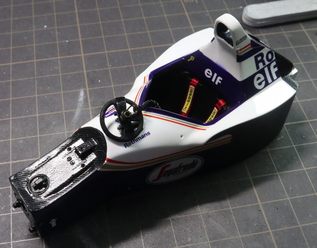 fun_to_modeling's tweet image. 微速前進😆
コックピット出来ました。
キットのハンドルは形状がダルいうえに形が違うので大分いじりました。
この取り外しがしたかった(^^♪
次はFR周りをやっつけます。
今年中に完成予定・・・。
#FW16
#MFH