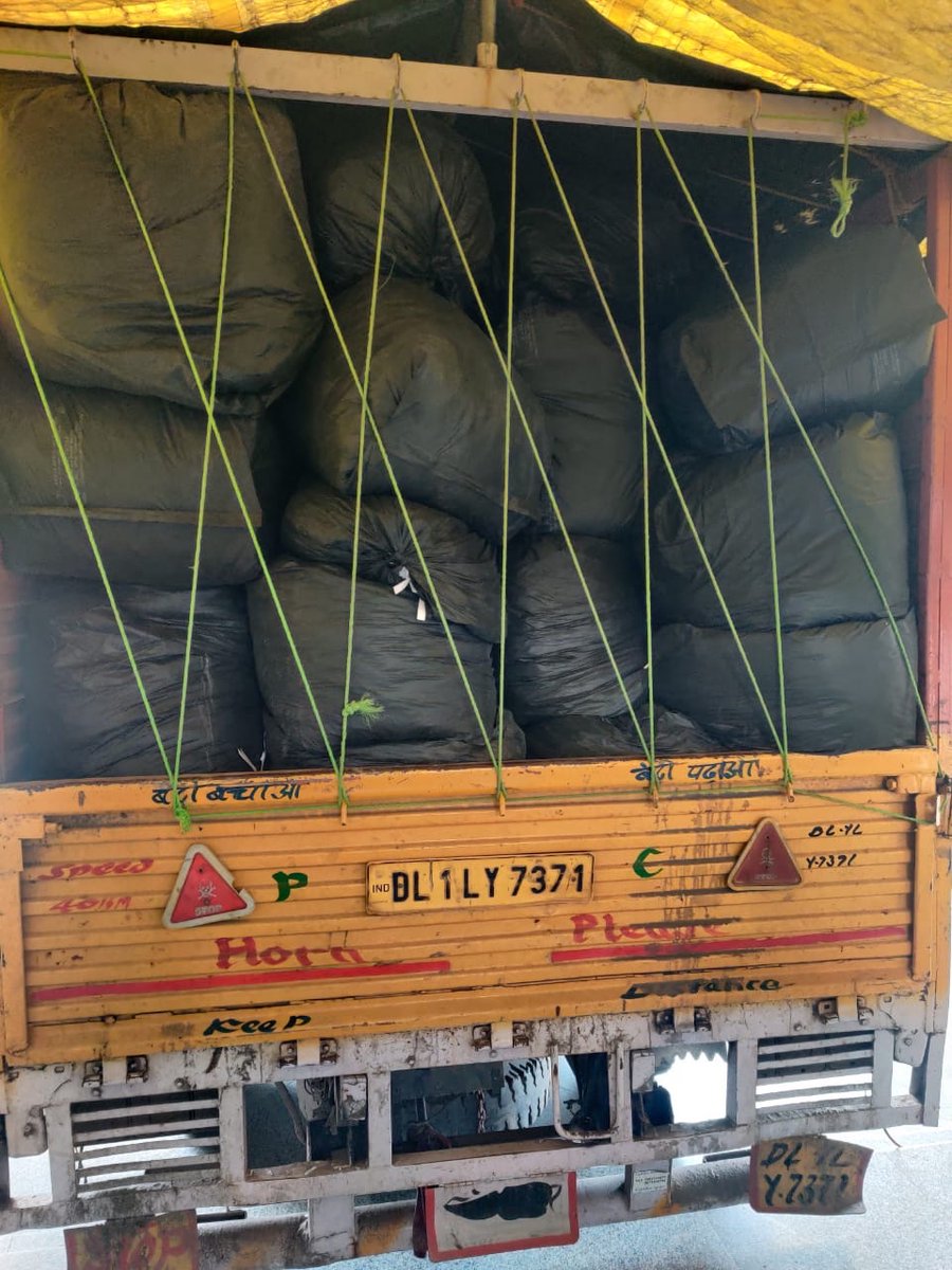 Best Practices under #SwachhBharat with Special Campaign 4.0 at Directorate of Investigation,Delhi. Almost 8000kgs of obsolete files, records were weeded out and recycled to make customized stationery items.
#SHS2024 #SpecialCampaign4 #GarbageFreeIndia